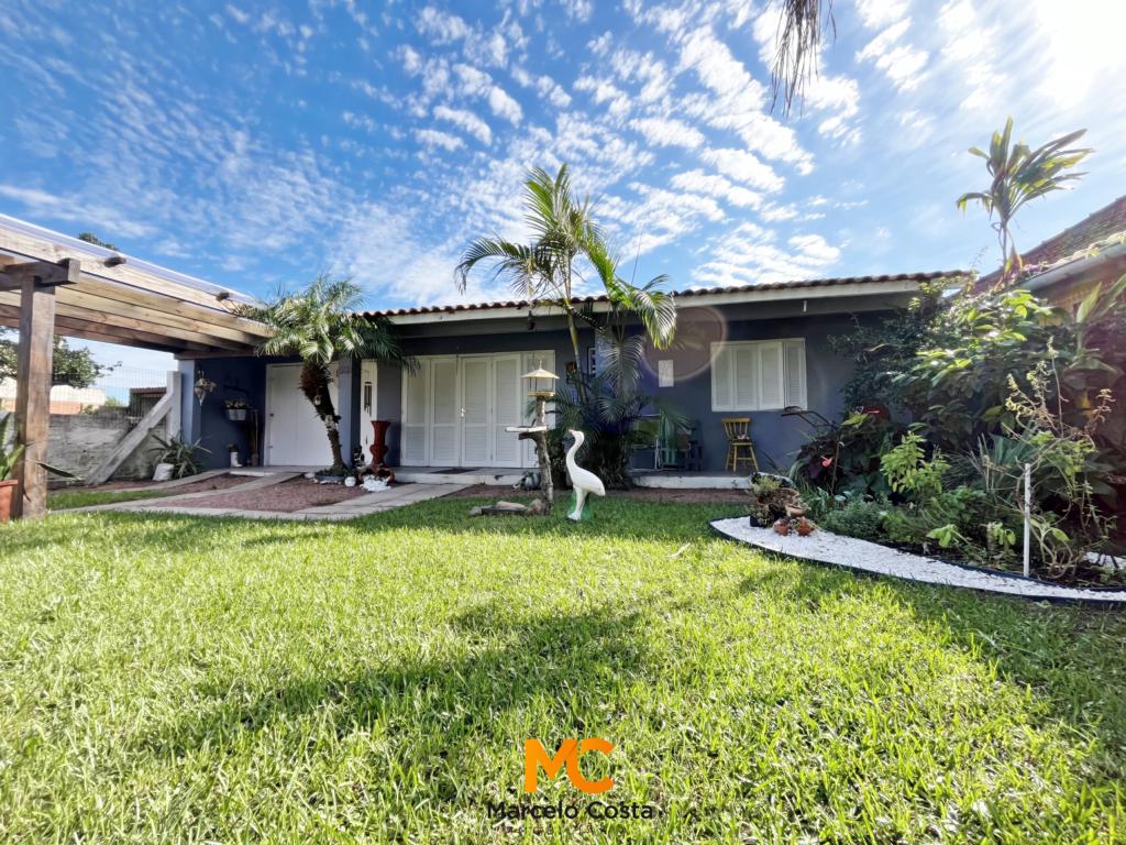 Casa 02 dormitórios - F-694