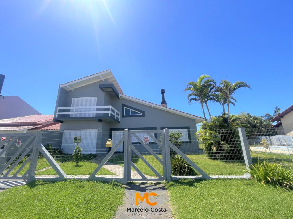 Casa 03 dormitórios - F-248