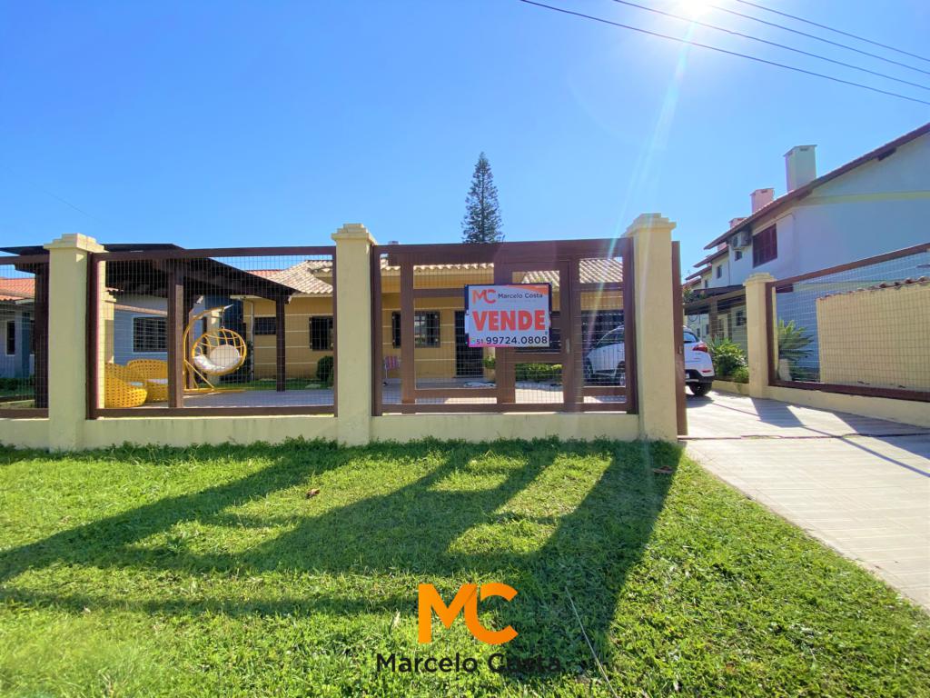 Casa 03 dormitórios - F-190