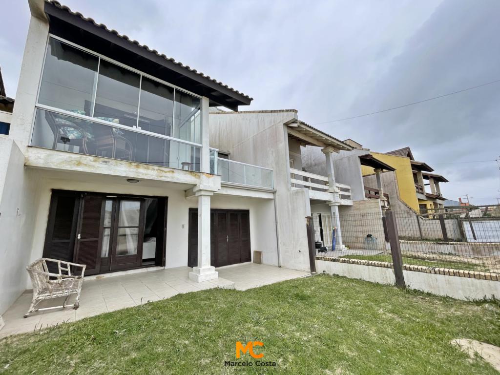 Sobrado 03 dormitórios - F-684