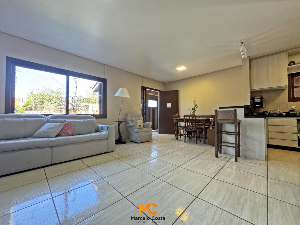 Casa 03 dormitórios - F-730