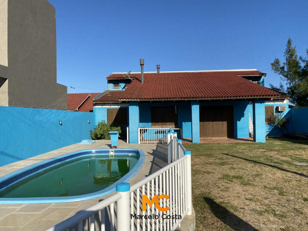 Casa 02 dormitórios - F-69