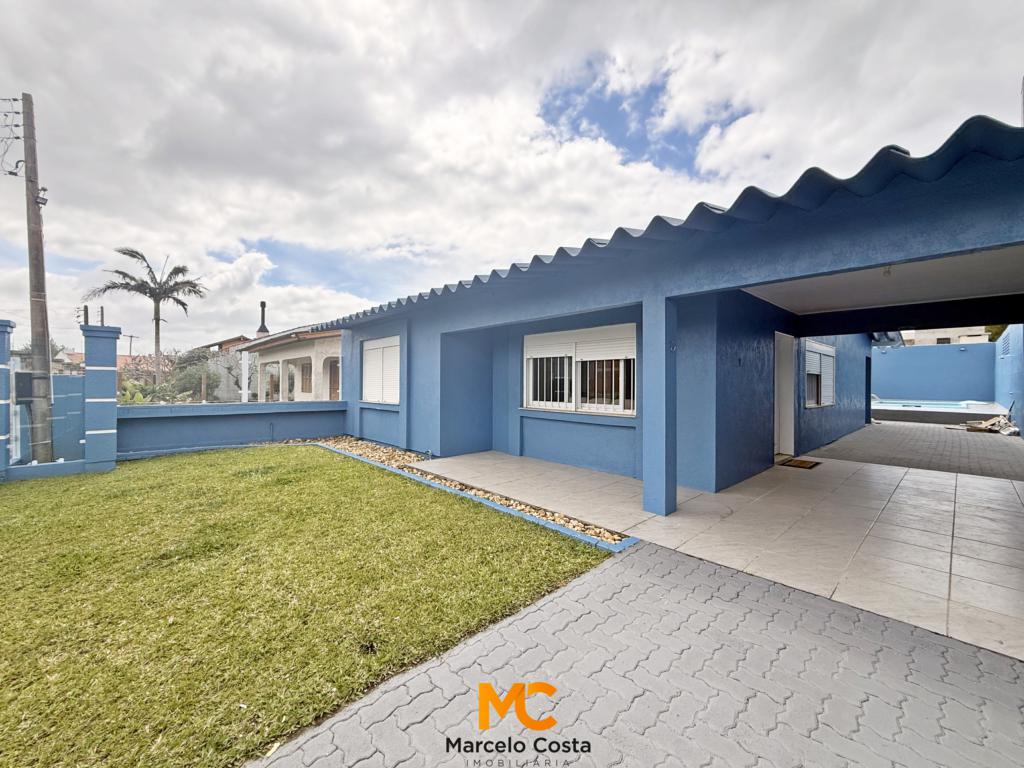 Casa 04 dormitórios - F-348