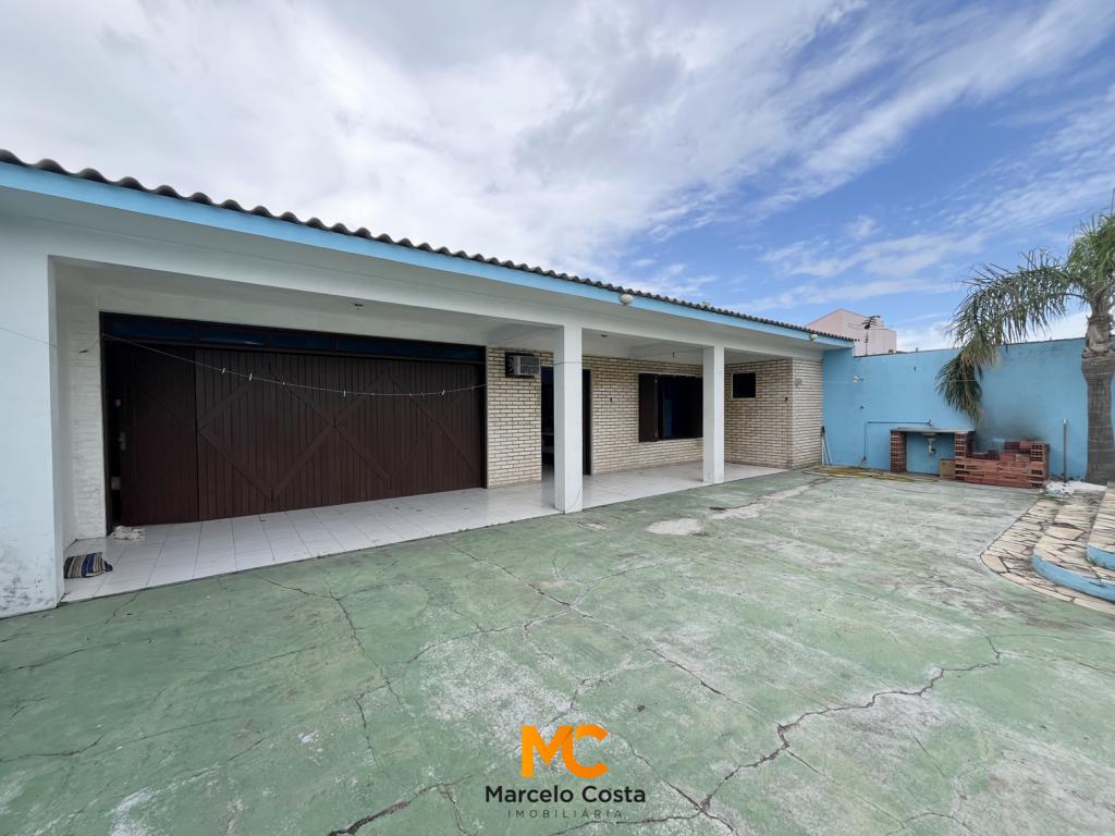 Casa 02 dormitórios - F-449