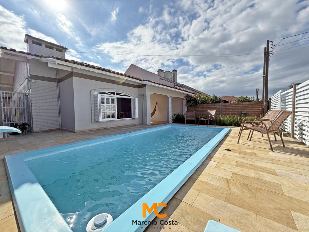 Casa 05 dormitórios - F-580