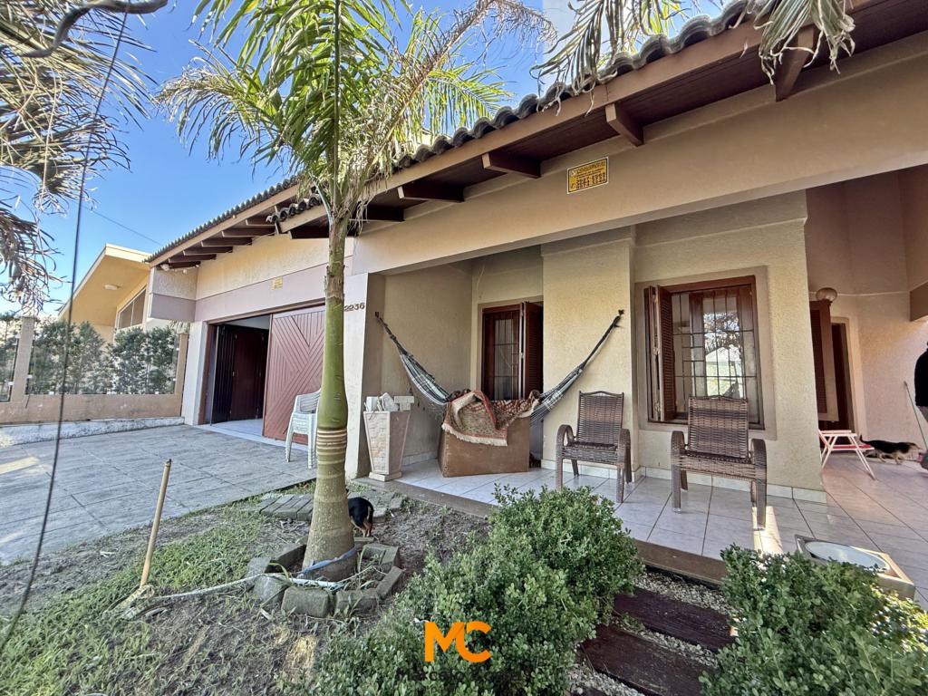 Casa 06 dormitórios - F-640