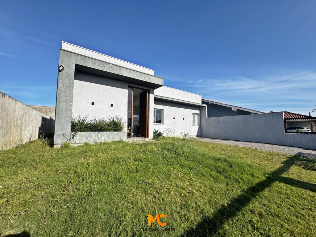 Casa 02 dormitórios - F-463