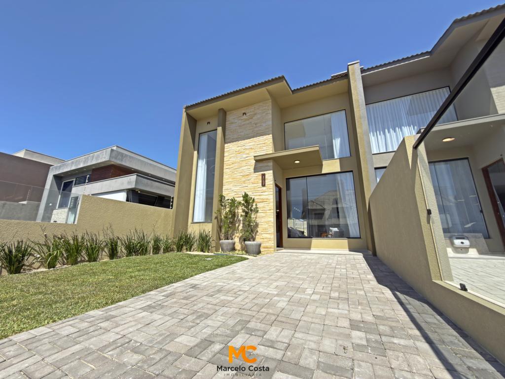 Casa 03 dormitórios - F-634