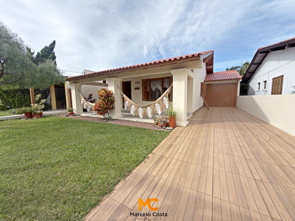 Casa 03 dormitórios - F-459